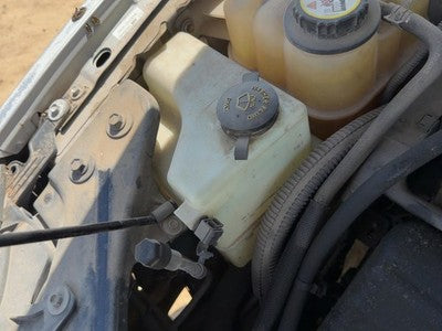 05-07 Fivehundred Windshield Washer Fluid Reservoir With Pump Oem Wiper Tank