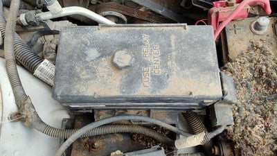 2000-2005 Buick Park Ave Engine Fuse Box Power Distribution Panel Oem 19300124