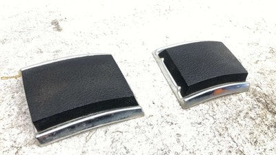 1989 Dodge D100 Driver Passenger Left Right Rear Cab Corner Mouding Pair Set Oem