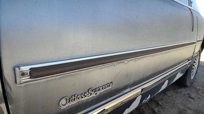 1989 Olds Cutlass Cierra Driver Left Front Moulding From Door Oem Trim Strip