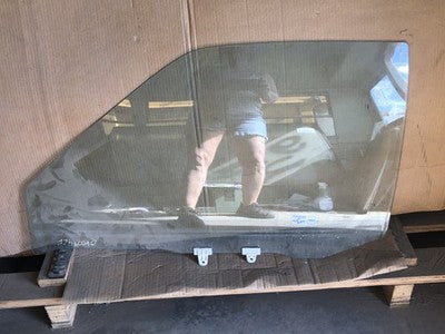 2000-2001 Nissan Xterra Passenger Right Front Side Window Door Glass Oem
