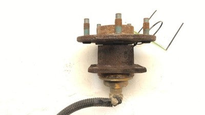 1997-2005 Chevy Venture Rear Spindle Stub Wheel Hub With Speed Sensor Wire Oem