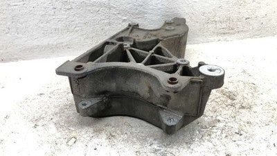 2005 Chevy Silverado 1500 Power Steering Alternator Mount Bracket Oem 12554030