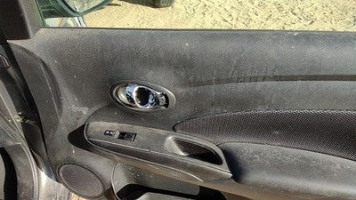14-18 Versa Passenger Right Front Door Trim Panel With Switches Charcoal G