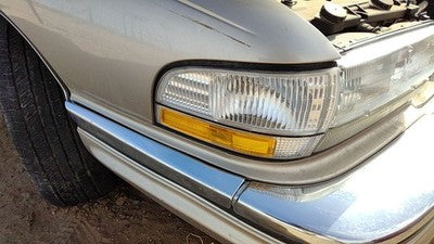 91-96 Park Ave Ultra Passenger Right Front Turn Signal Light Lamp Fender Mounted