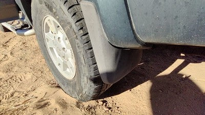 2006 Gmc Canyon Driver Left Rear Mud Flap Rock Guard Oem
