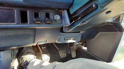 1985-1986 Toyota Camry Lower Dash Under Column Knee Bolster Trim Panel Oem Blue