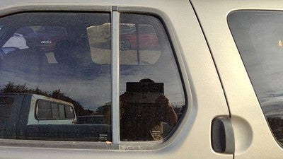 2000-2004 Nissan Xterra Driver Left Rear Vent Window Back Door Glass With Frame