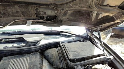 1997-2002 Bmw 540I Driver Left Windshield Wiper Arm Oem Blade Lever 61619449965