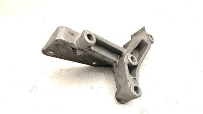 1994 Pontiac Bonneville Ingintion Coil Mount Bracket 3.8L 24501848