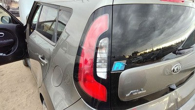 2014-2019 Kia Soul Driver Left Tail Light Brake Lamp Oem Rear 92401B2010