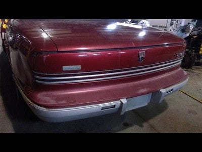 1990-1992 Oldsmobile Toronado Complete Tail Light Assembly Brake Lamp Back Trunk
