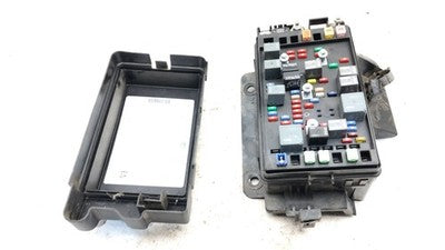 2004 Buick Rainier Engine Fuse Box Power Distribution Panel Oem 5.3L 15120875