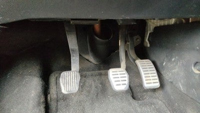2005 Mazda 3 Complete Clutch And Brake Pedal Assembly Oem