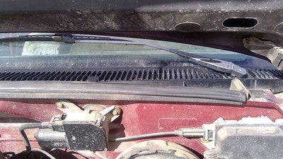 1988 Gmc Sierra 2500 Driver Left Windshield Wiper Arm Oem Blade Lever 22110157