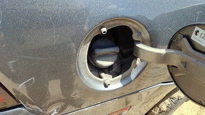 1999-2004 Ford Mustang Fuel Filler Neck Assembly With Gas Cap Oem