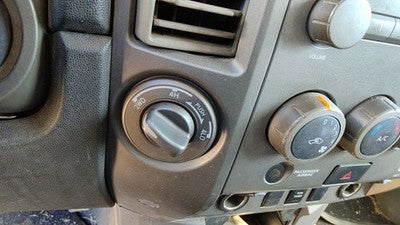 2004 Nissan Titan 4x4 Selector Knob Oem Dash Button 4wd