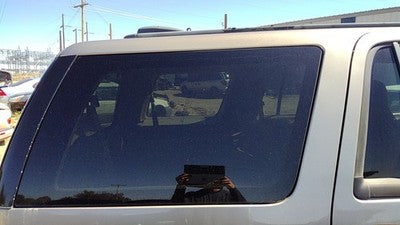 00-02 Ford Expedition Passenger Right Rear Quarter Glass Back Side Window Oem