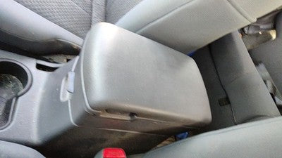 2002-2004 Nissan Xterra Center Console Lid Only Oem Arm Rest Fold Down Gray K