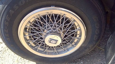 1984-1985 Olds 88 15" Wheel Cover Oem Wire Type Hub Cap Factory Spoke Design