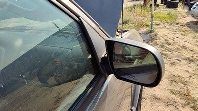 2001-2006 Mazda Tribute Passenger Right Side Mirror Door Mounted Oem Gray Cx