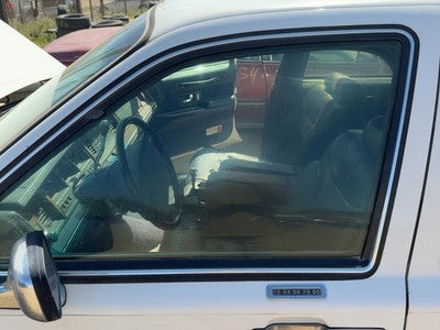 1994-1997 Lincoln Town Car Driver Left Front Side Window Door Glass Oem