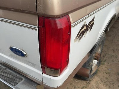 1987-1997 Ford F250 Passenger Right Tail Light Brake Lamp Oem Rear E9Tz13404C