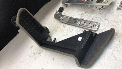 2012 Subaru Legacy Outback Rear Factory Speaker Oem Subwoofer With Trim Panel