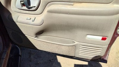 1995-99 Gmc Yukon Passenger Right Front Inside Door Trim Panel Only Oem Tan 522