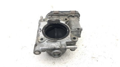 2004-2005 Mazda 3 Throttle Body Valve Oem With Sensors 2.3L L32113640f