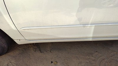 2003 Nissan Altima Driver Left Front Moulding From Door Oem Trim Strip White Qx3