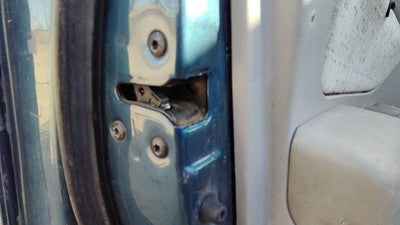 2006 Hyundai Sonata Driver Left Front Door Latch With Rods/Cables Oem 813103K020