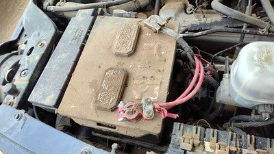 2002 Jeep Liberty Complete Battery Box Mount Tray Oem 3.7L 55360084Ab