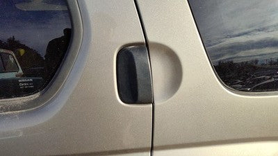 2000-2004 Nissan Xterra Driver Left Rear Outside Door Handle Oem Back 826077Z400