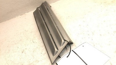 1998 Jeep Grand Cherokee Passenger Right Quarter Window Trim Oem 55295986