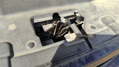 1997-2004 Ford F150 Hood Latch Assembly With Bracket Oem