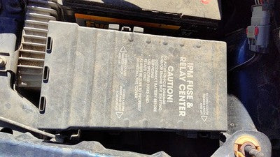 2001-2002 Dodge Caravan Engine Fuse Box Power Distribution Panel Oem 3.8L