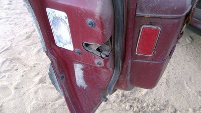 1990 Olds Eighty Eight Driver Left Front Door Latch With Rods/Cables Oem