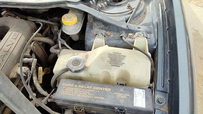 2000-2003 Chrysler 300M Coolant Reservoir Radiator Overflow Tank Bottle Oem