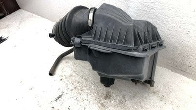 01-07 Caravan Complete Air Intake Cleaner Filter Box Housing With Tube Oem 3.8L