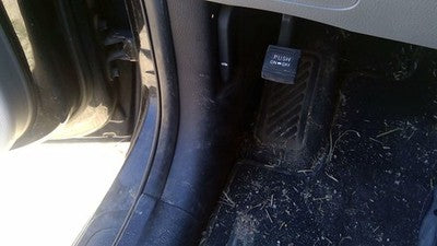 2011 Kia Sorento Driver Left Lower Kick Trim Panel Oem Black Eb