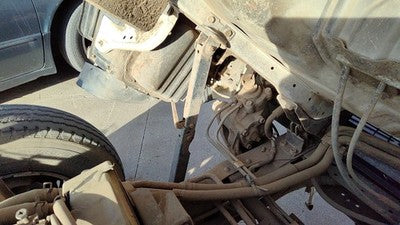 1996 Isuzu Npr Cab Prop Oem Brace 4Bd2 3.9L