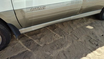 2000-2004 Legacy Outback Driver Left Lower Rocker Moulding Oem 91112Ae35bnn