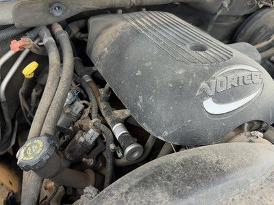 2001-2006 Chevy Suburban Complete Fuel Rail With Injectors Set Loaded Oem 5.3L