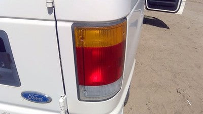 1992-2004 Ford Van E150 Passenger Right Tail Light Oem Brake Lamp Rear
