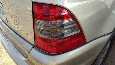 2002-2005 Mercedes Ml350 Passenger Right Tail Light Brake Lamp Oem Rear