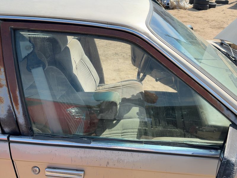 1990-1996 Buick Century Front Door Glass/Window RH