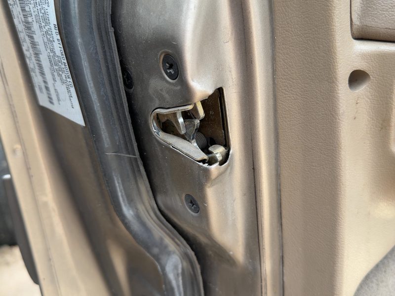 1998-2006 Mercury Grand Marquis (79 & Up) Front Door Latch LH