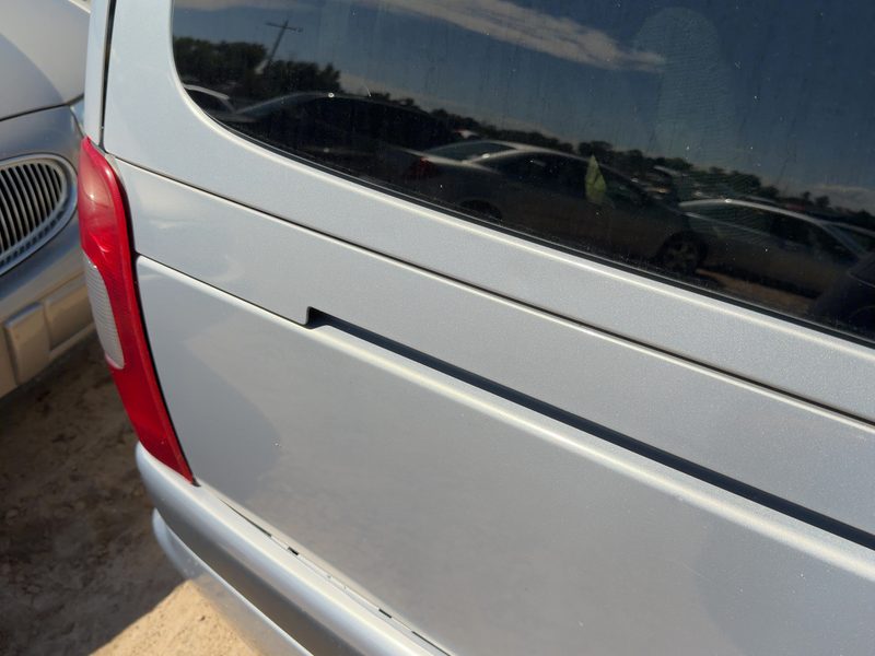 2000 Chevrolet Venture Quarter Panel Moulding RH