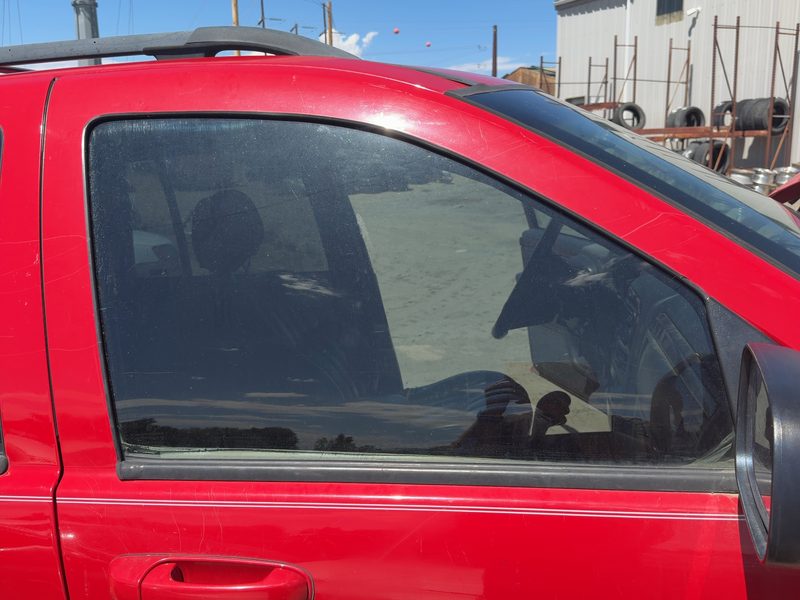 1999-2004 Jeep Grand Cherokee Front Door Glass/Window RH